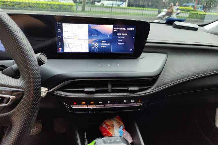 Used Buick Verano 2023 Pro Enjoyment Edition Audio And AC Panel
