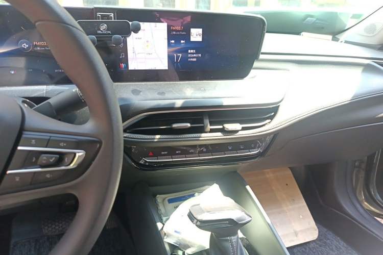 Used Buick Verano 2023 Pro Enjoyment Edition Audio And AC Panel