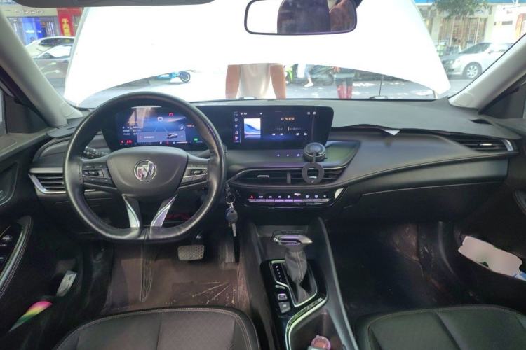 Used Buick Verano 2023 Pro Enjoyment Edition Center Console