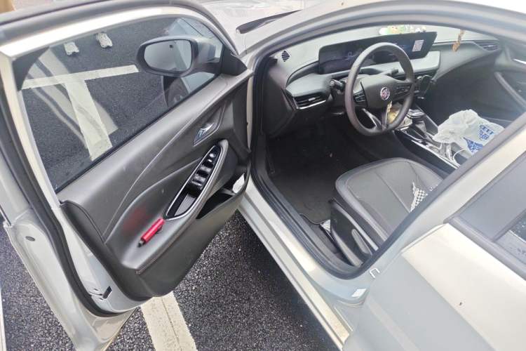 Used Buick Verano 2023 Pro Enjoyment Edition Driver Seat