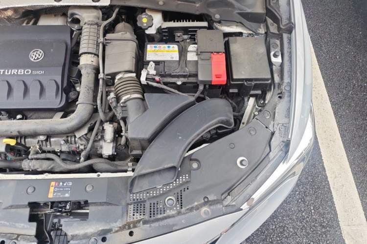 Used Buick Verano 2023 Pro Enjoyment Edition Engine Bay Left