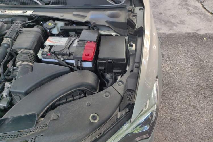 Used Buick Verano 2023 Pro Enjoyment Edition Engine Bay Left