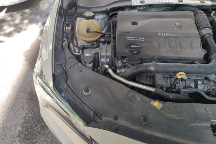 Used Buick Verano 2023 Pro Enjoyment Edition Engine Bay Right