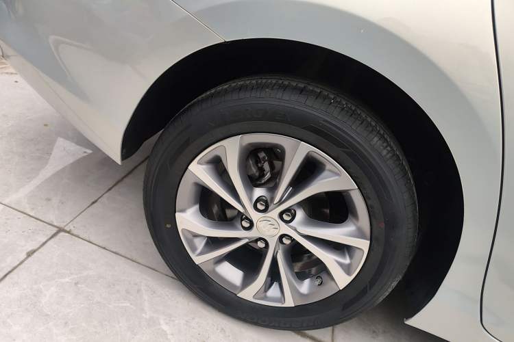 Used Buick Verano 2023 Pro Enjoyment Edition Exterior 5