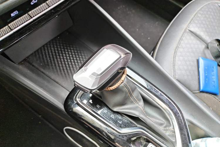 Used Buick Verano 2023 Pro Enjoyment Edition Gear Lever