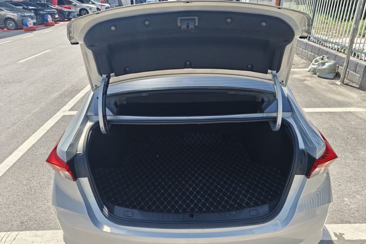 Used Buick Verano 2023 Pro Enjoyment Edition Interior 4