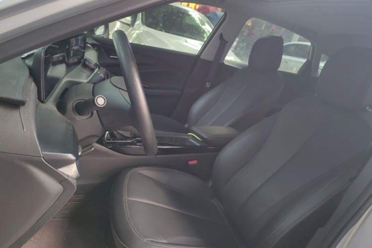 Used Buick Verano 2023 Pro Enjoyment Edition Left Front Seat