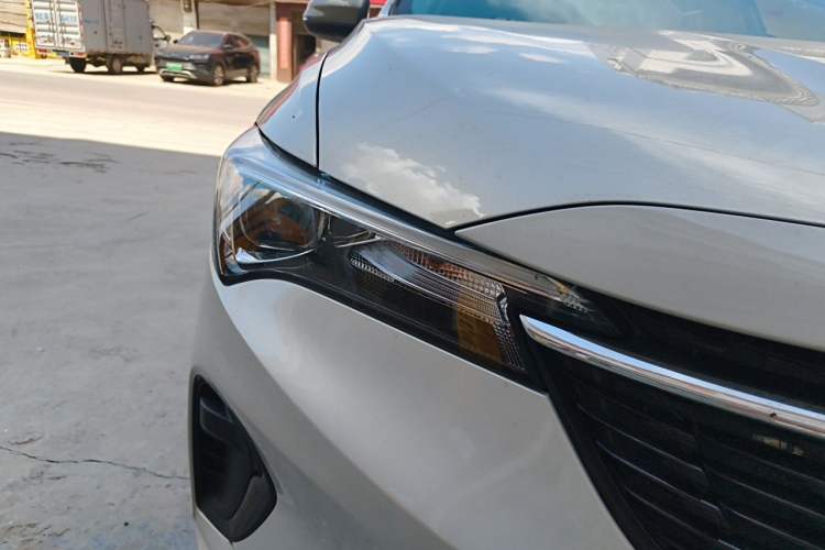 Used Buick Verano 2023 Pro Enjoyment Edition Right Front Headlight