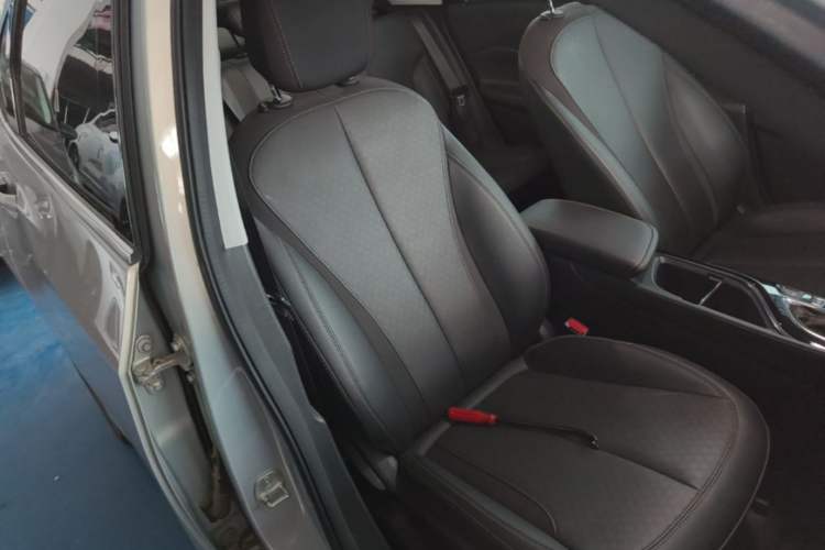 Used Buick Verano 2023 Pro Enjoyment Edition Right Front Seat