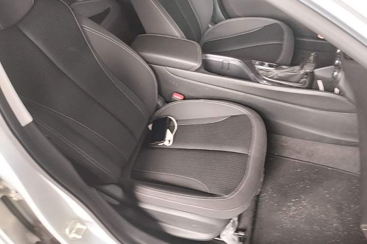 Used Buick Verano 2023 Pro Le Yi Edition Right Front Seat