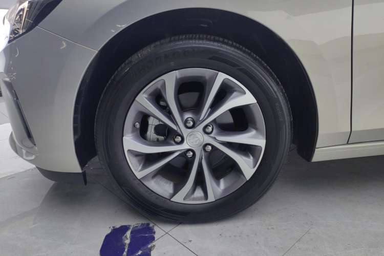 Used Buick Verano 2023 Pro Enjoyment Edition Right Rear Wheel Hub