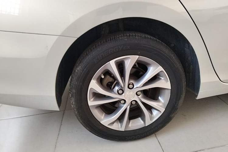 Used Buick Verano 2023 Pro Enjoyment Edition Right Rear Wheel Hub