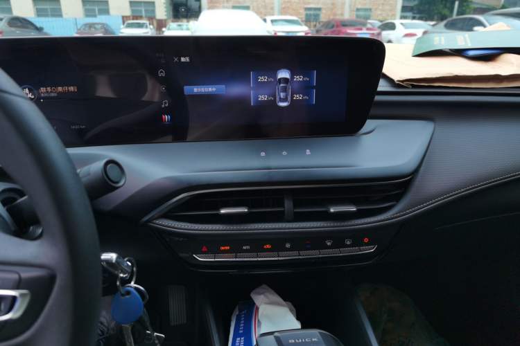 Used Buick Verano 2023 Pro Enjoyment Edition Audio And AC Panel