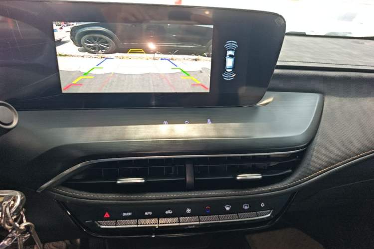 Used Buick Verano 2023 Pro Enjoyment Edition Audio And AC Panel
