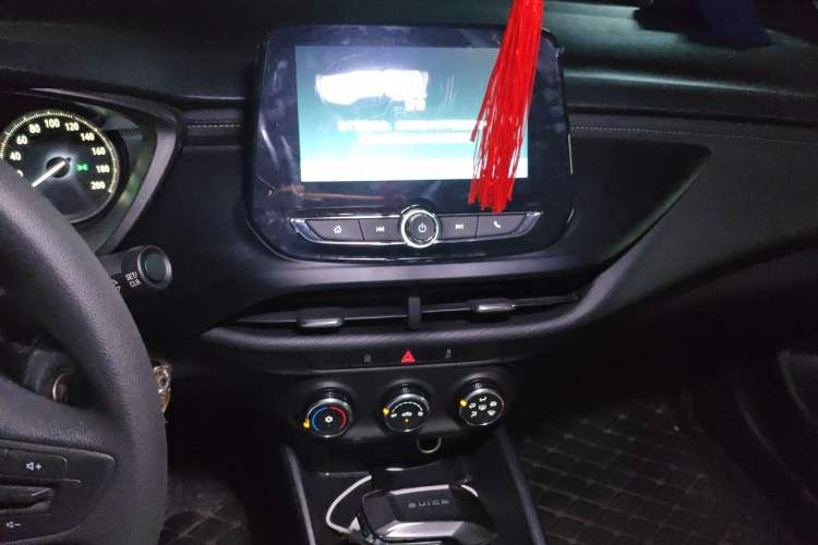 Used Buick Verano 2023 Pro Le Yi Edition Audio And AC Panel