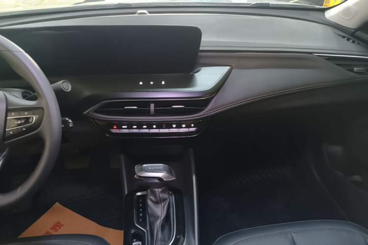 Used Buick Verano 2023 Pro Enjoyment Edition Audio And AC Panel