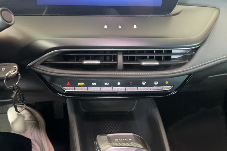 Used Buick Verano 2023 Pro Enjoyment Edition Audio And AC Panel