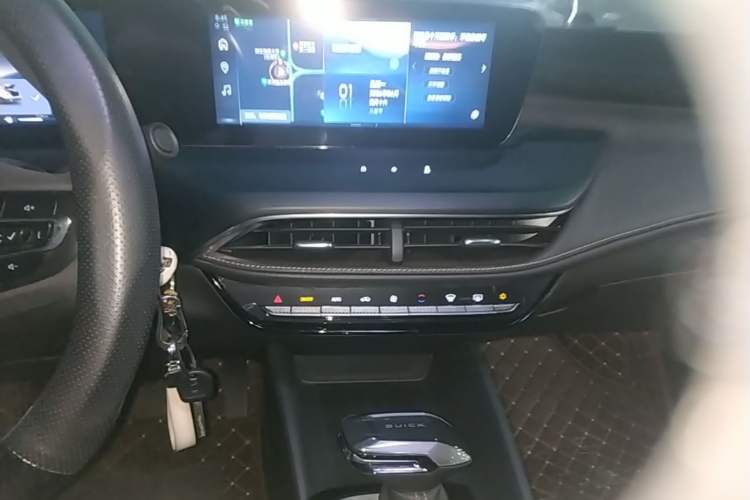 Used Buick Verano 2023 Pro Enjoyment Edition Audio And AC Panel