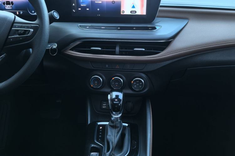 Used Buick Verano 2023 Pro Enjoyment Edition Audio And AC Panel