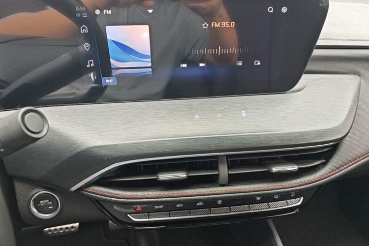 Used Buick Verano 2023 Pro GS Hunter Wind Edition Audio And AC Panel