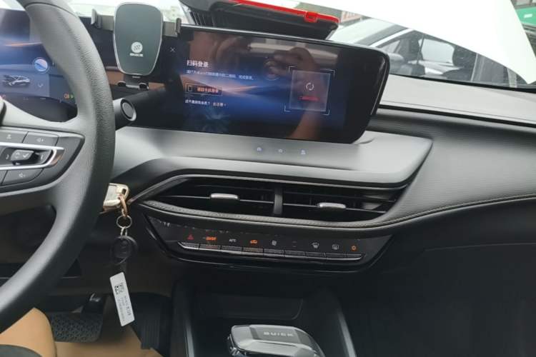 Used Buick Verano 2023 Pro Enjoyment Edition Audio And AC Panel