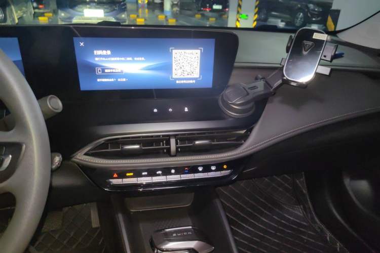 Used Buick Verano 2023 Pro Enjoyment Edition Audio And AC Panel
