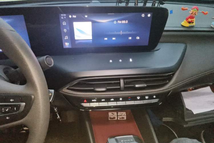 Used Buick Verano 2023 Pro Enjoyment Edition Audio And AC Panel