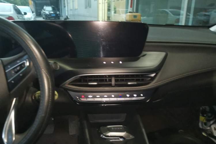 Used Buick Verano 2023 Pro Enjoyment Edition Audio And AC Panel
