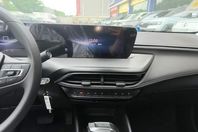 Used Buick Verano 2023 Pro Enjoyment Edition Audio And AC Panel