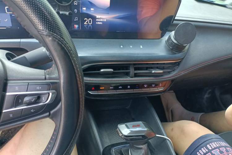 Used Buick Verano 2023 Pro GS Hunter Wind Edition Audio And AC Panel