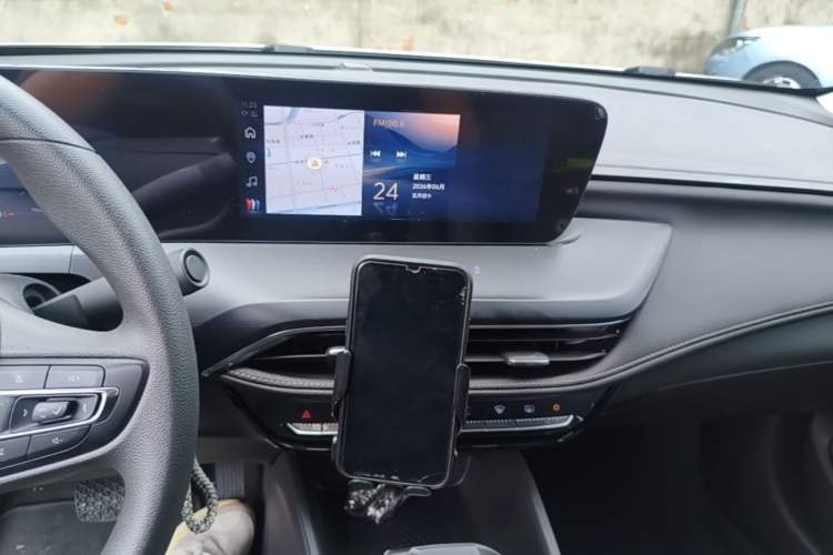 Used Buick Verano 2023 Pro Enjoyment Edition Audio And AC Panel