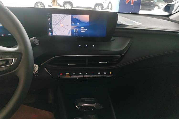 Used Buick Verano 2023 Pro Enjoyment Edition Audio And AC Panel