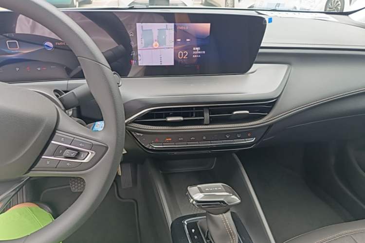 Used Buick Verano 2023 Pro Enjoyment Edition Audio And AC Panel