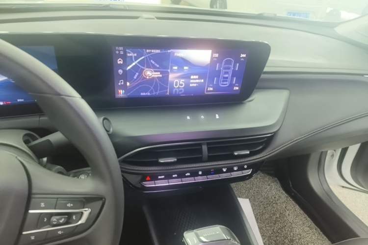 Used Buick Verano 2023 Pro Enjoyment Edition Audio And AC Panel