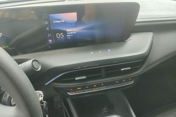 Used Buick Verano 2023 Pro Enjoyment Edition Audio And AC Panel
