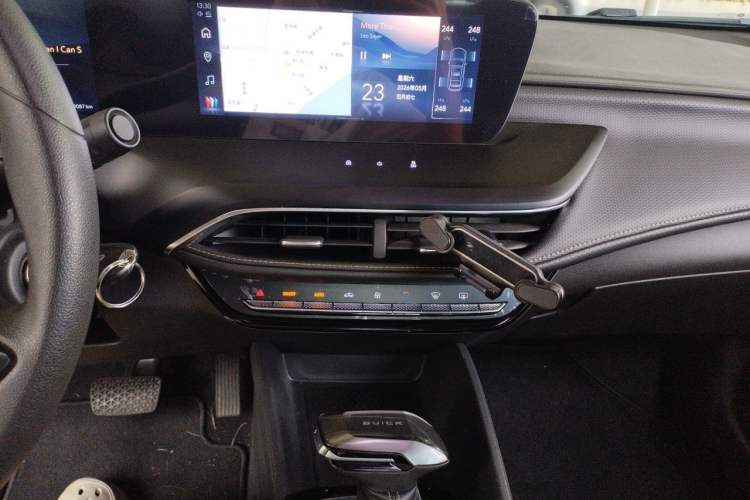 Used Buick Verano 2023 Pro Enjoyment Edition Audio And AC Panel