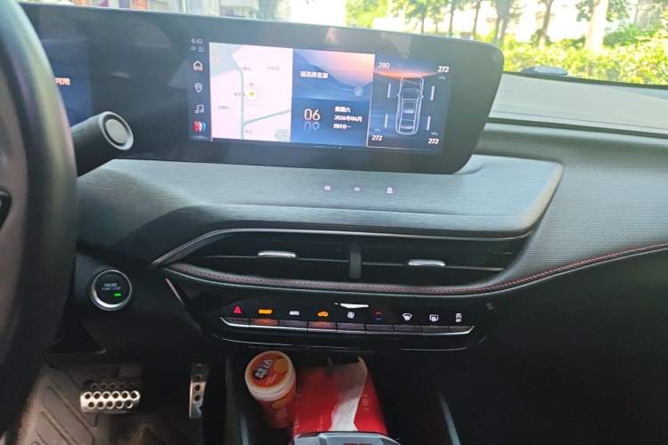 Used Buick Verano 2023 Pro GS Hunter Wind Edition Audio And AC Panel