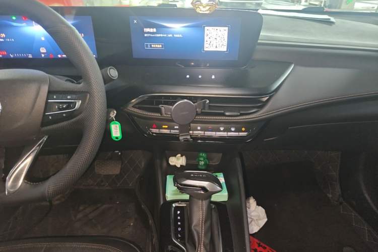 Used Buick Verano 2023 Pro Enjoyment Edition Audio And AC Panel