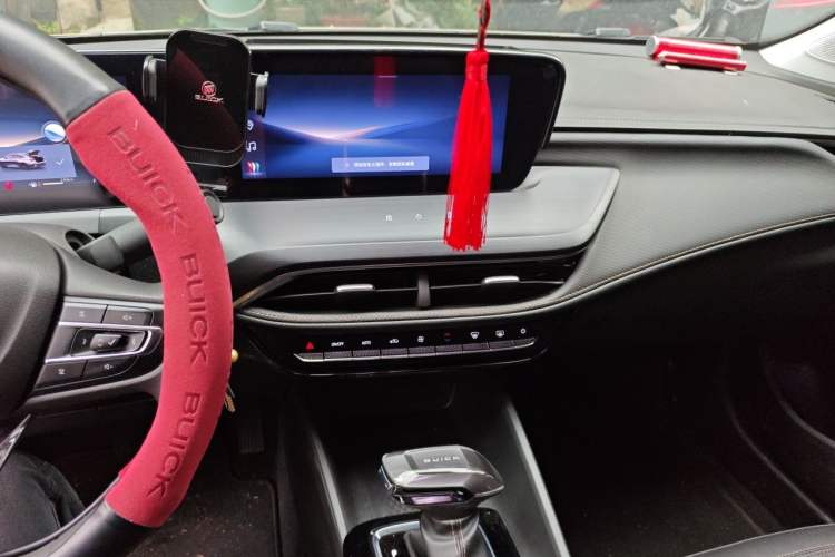 Used Buick Verano 2023 Pro Enjoyment Edition Audio And AC Panel