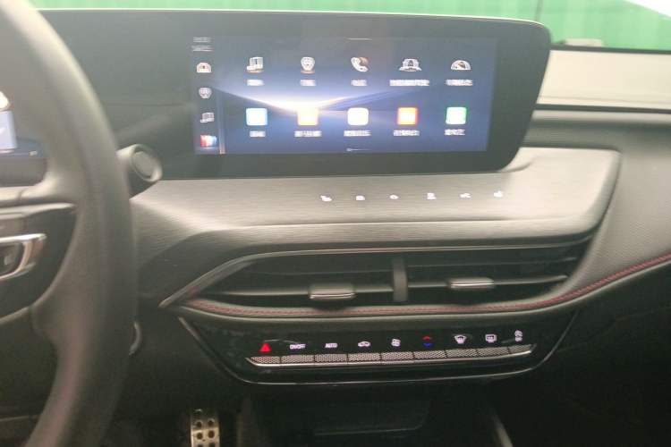Used Buick Verano 2023 Pro GS Swift Edition Audio And AC Panel