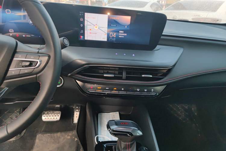 Used Buick Verano 2023 Pro GS Hunter Wind Edition Audio And AC Panel