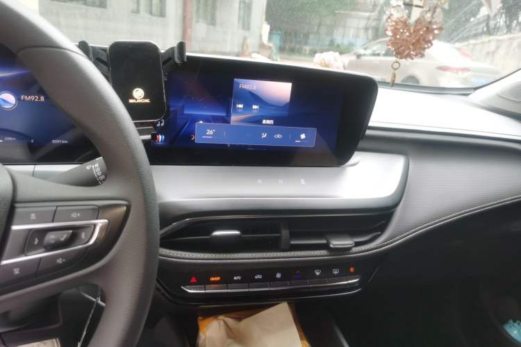 Used Buick Verano 2023 Pro Enjoyment Edition Audio And AC Panel
