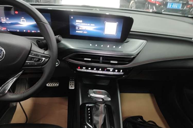 Used Buick Verano 2023 Pro GS Swift Edition Audio And AC Panel