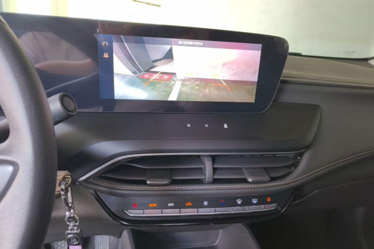 Used Buick Verano 2023 Pro Enjoyment Edition Audio And AC Panel