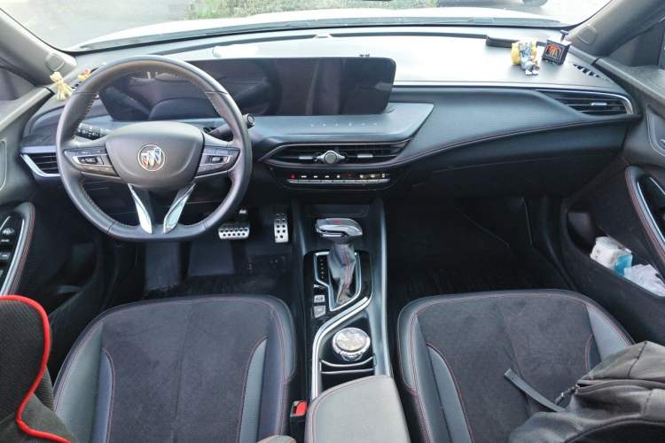 Used Buick Verano 2023 Pro GS Swift Edition Center Console