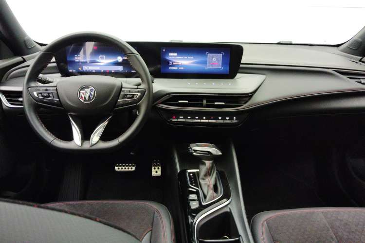 Used Buick Verano 2023 Pro GS Swift Edition Center Console