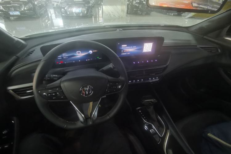 Used Buick Verano 2023 Pro GS Swift Edition Center Console