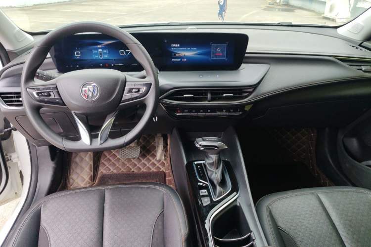 Used Buick Verano 2023 Pro Enjoyment Edition Center Console
