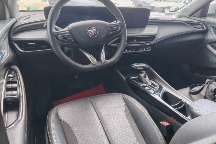 Used Buick Verano 2023 Pro Enjoyment Edition Center Console