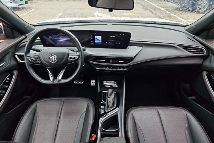 Used Buick Verano 2023 Pro GS Hunter Wind Edition Center Console